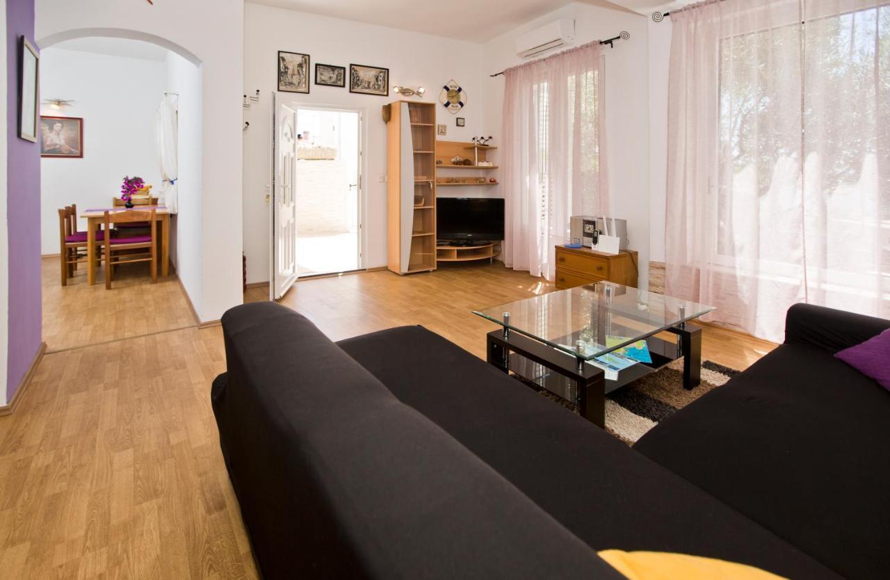 Apartment Rossi Perkov 赫瓦尔 外观 照片
